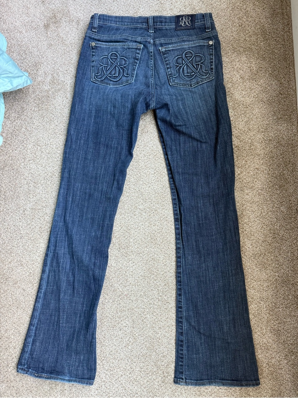 Rock & Republic Kassandra Dark Bootcut Jeans with Embroidered Pockets size 8m